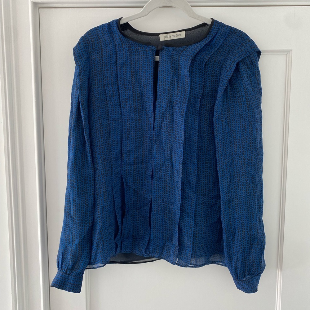 Jeffrey Monteiro top. Worn only once. Mint condition. Size 10.